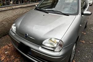 Fiat 600 anno 2007 km 28.553