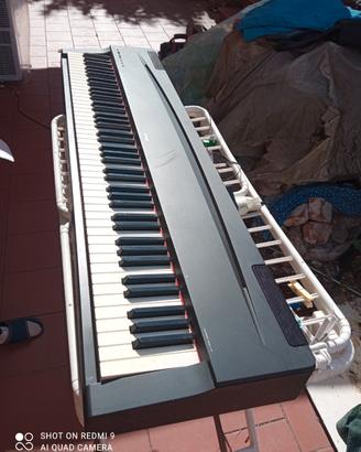 YAMAHA PIANOFORTE/TASTIERA 