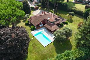 Villa a Arona