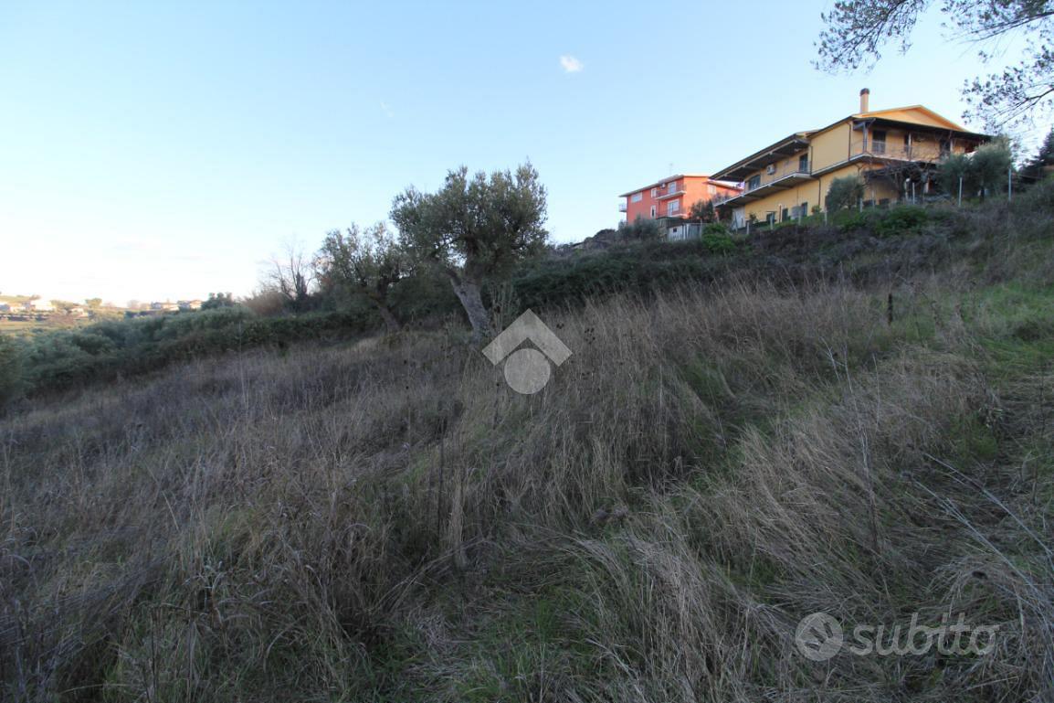 TER. RESIDENZIALE A CASTELLALTO - Vista 2