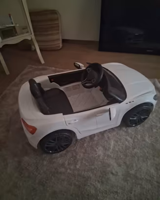 macchina elettrica Maserati 