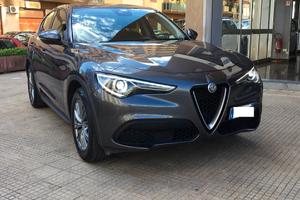Alfa Romeo Stelvio 2.2 Turbodiesel 160 CV AT8 RWD 