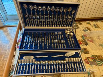 Servizio di posate vintage e scatola originale