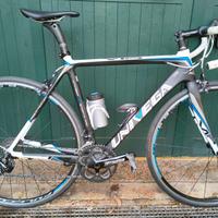 Bici da corsa in carbonio 