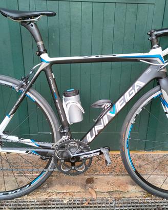 Bici da corsa in carbonio 
