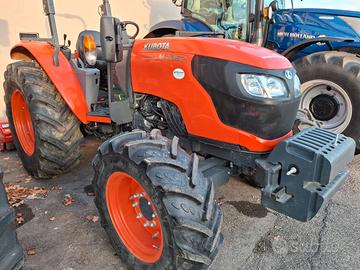 Trattore KUBOTA modello M4062