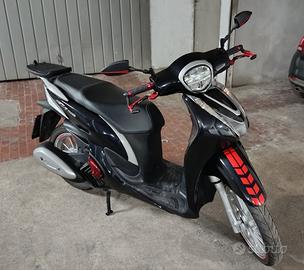 Honda sh mode 125 2023 con 10.370km 