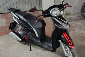 Honda sh mode 125 2023 con 10.370km 