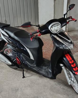 Honda sh mode 125 2023 con 10.370km 