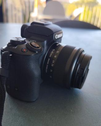 Canon EOS M50 – Mirrorless compatta