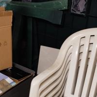 Tavolo e 6 sedie da giardino 