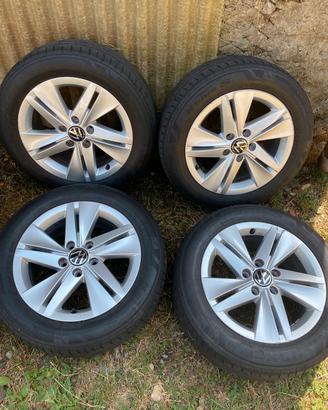Cerchi in lega Vw R16 + treno gomme