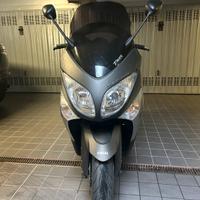 Moto t max