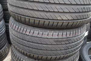 225/45/17 kleber 4 pezzi nuove