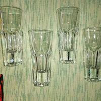 4 bicchieri alti e stretti