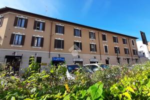 4 LOCALI A SENAGO