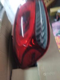 fanale posteriore sx Mercedes gla 2021