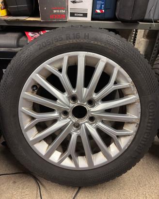 Cerchi r16 Audi A3 con gomme invernali