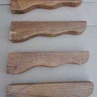 4 supporti per mensole.