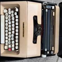 Macchina da scrivere Olivetti lettera 35