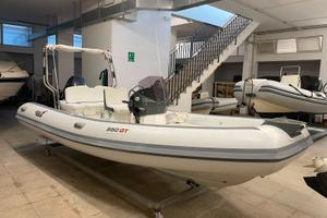 MV MARINE 550 GT + yamaha 115cv