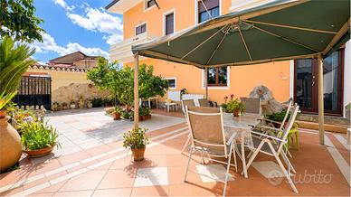 Semindipendente con doppio cortile