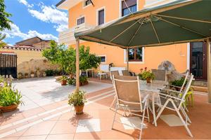 Semindipendente con doppio cortile