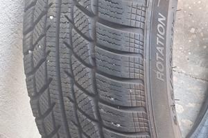 4 pneumatici invernali  205/50 R 17  H 93