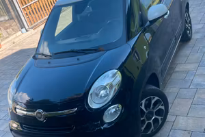 FIAT 500L del 2017 con tetto panoramico km 100000