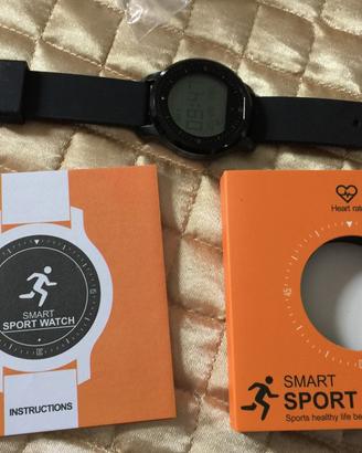 Smartwatch contapassi,cardiofrequenzimetro e altro