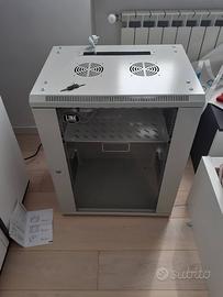 Server Rack 19" 15 unita'