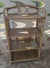 Etagère in bambù e rattan intrecciato