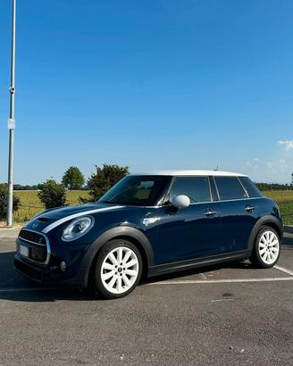 MINI Cooper SD 2.0 170cv automatica, 5porte