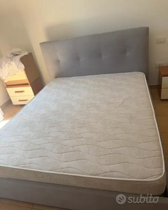 letto matrimoniale con materasso
