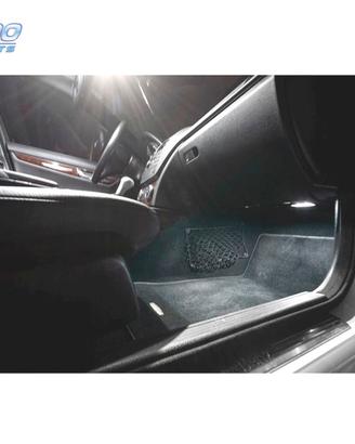 PLAFONI LED PER PIEDI E PORTE PER MERCEDES