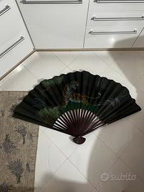 Ventaglio decorativo gigante – 90 × 150 cm