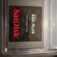 Hd SSD 2.5  240gb sandisk plus