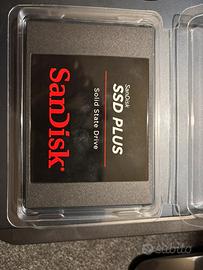 Hd SSD 2.5  240gb sandisk plus
