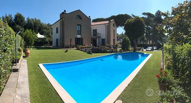 Rif.26 Villa Unif.re con piscina Genzano di Roma