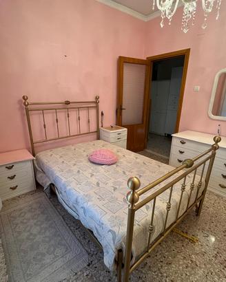 Camera da letto completa