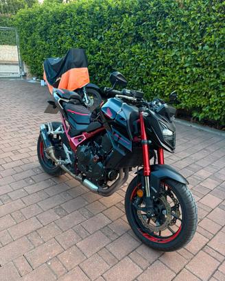 Honda Hornet 750 2024
