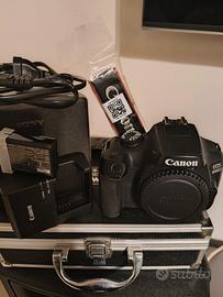 Canon EOS 4000d solo corpo macchina 