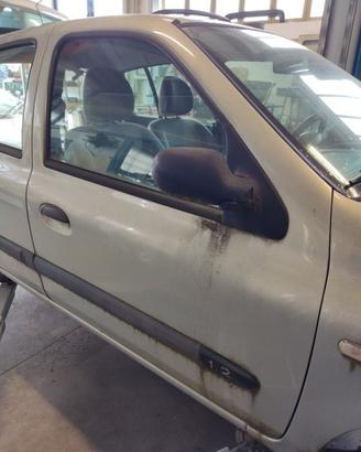 Porta anteriore dx nuda RENAULT CLIO del 2004