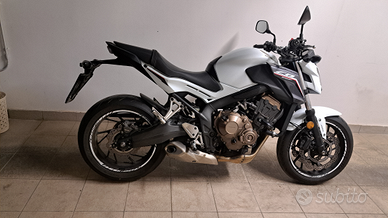 HONDA CB 650 F (2017) gommata nuova/tagliandata