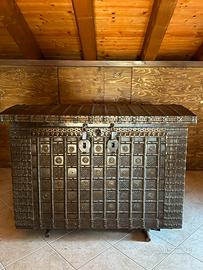 Forziere baule  indiano