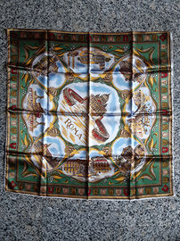 Sette foulard fazzoletti e due omaggi