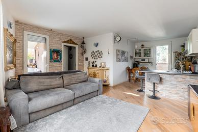 Appartamento ristrutturato con giardino