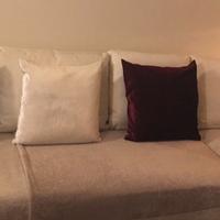 DIVANO PIANCA PRATICAMENTE NUOVO IN PELLE BIANCA