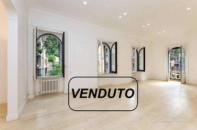 Appartamento di 260 m² con più di 5 locali a Roma
