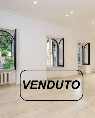 Appartamento di 260 m² con più di 5 locali a Roma
